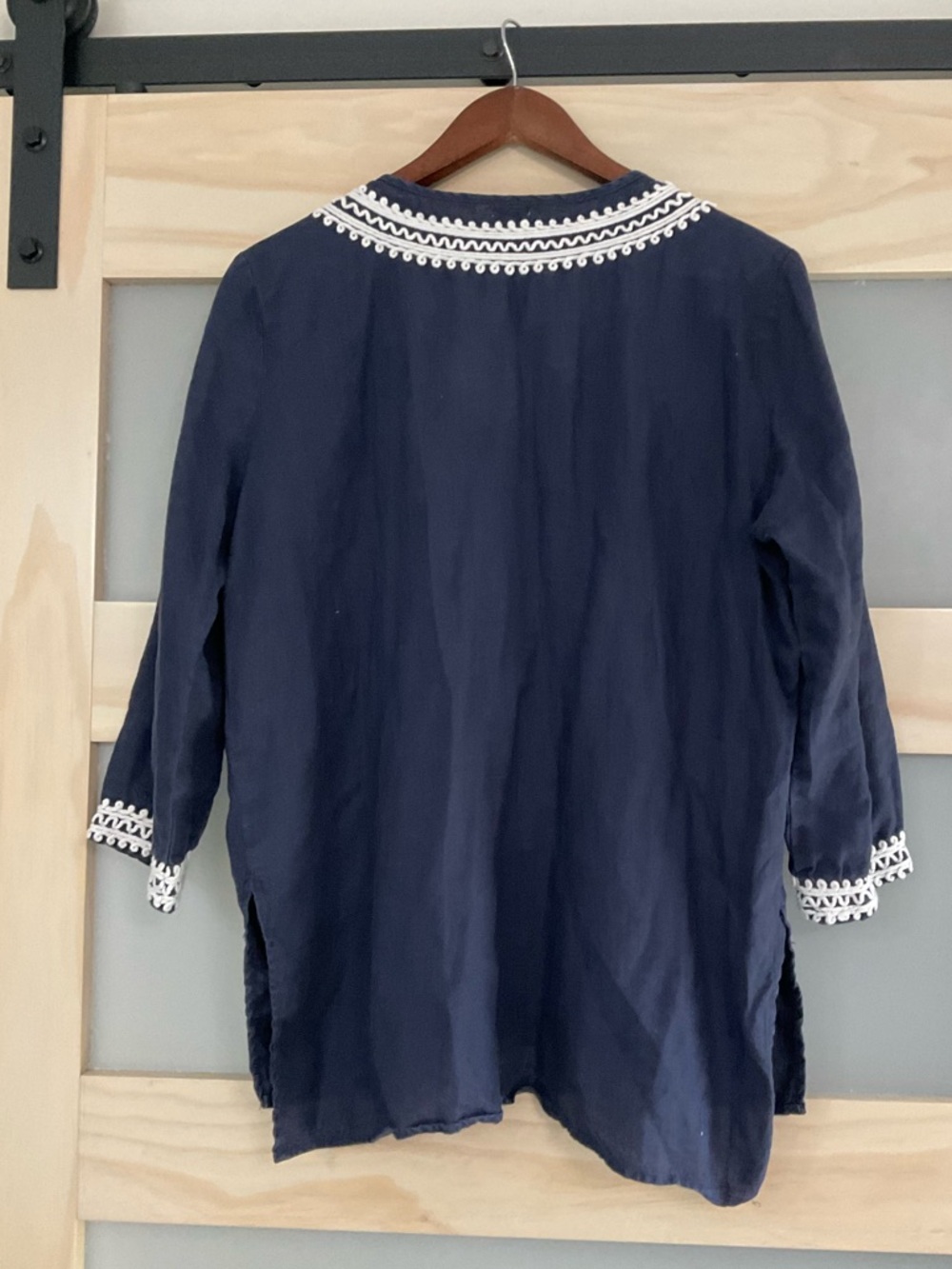 Sympli Navy Linen Embroidered Tunic Top M L Boho Coastal Split Hem Roll Tab - Picture 2 of 4
